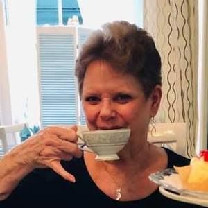 Meet your Posher, Marie